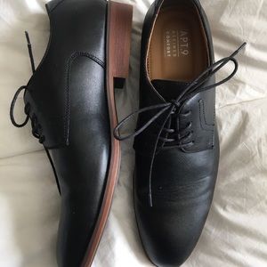 Men’s dress shoes